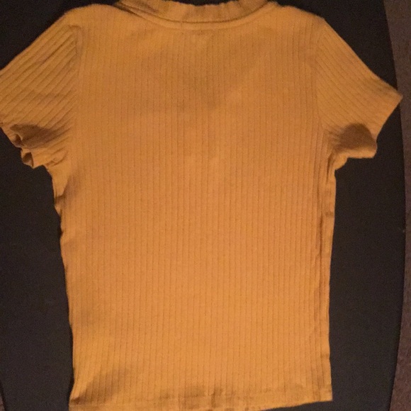 Mustard color shirt - Picture 3 of 3